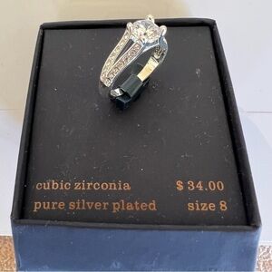 Cubic Zirconia Puré Silver plated Ring Size 8